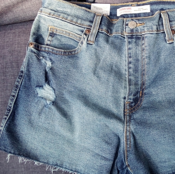 Signature Levi Strauss & Co. Heritage 3" HighRise Cutoff Short BLUE washed look - Picture 1 of 8